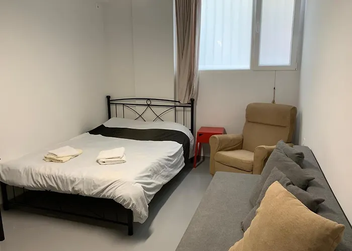 Holodek Apartments Goudi semi-basement