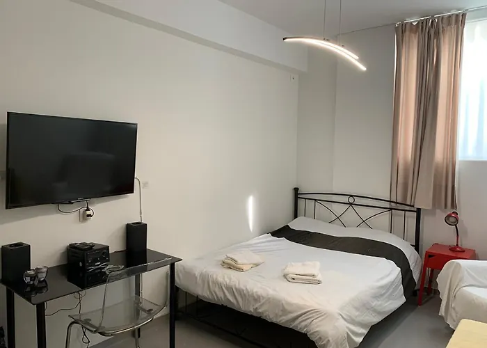 Holodek Apartments Ground & Semibasement