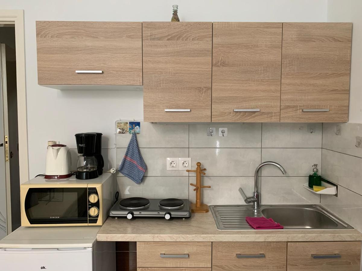 Holodek Apartments Ground & Semibasement