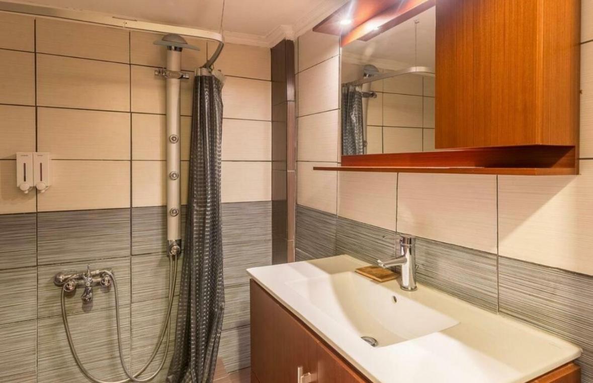 Holodek Apartments Ground & Semibasement